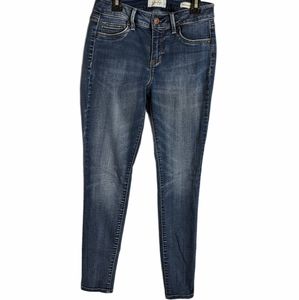 Jessica Simpson kiss me super skinny jeans 27